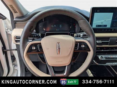 New 2025 Lincoln Corsair Reserve image 13