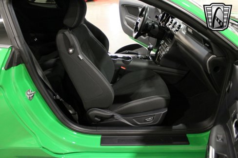 Used 2019 Ford Mustang GT image 18