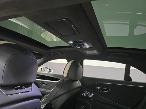 New 2025 Bentley Flying Spur Plug-In Hybrid image 21