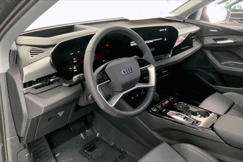 New 2025 Audi Q6 e-tron Premium Plus image 2