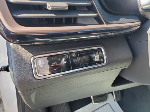 Used 2024 Buick Envision Sport Touring image 33