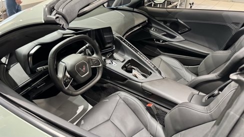 Used 2024 Chevrolet Corvette Stingray Preferred Conv w/ Stealth Interior Trim Package image 7