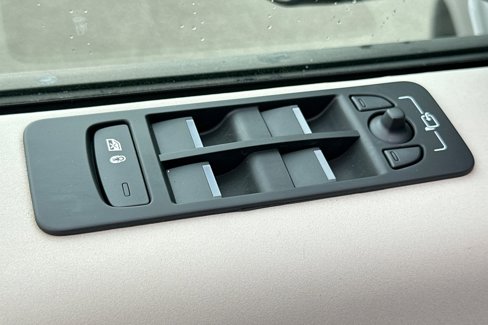 Certified 2024 Land Rover Discovery Sport S image 11
