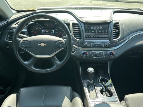 Used 2019 Chevrolet Impala LT w/ LT Convenience Package image 18