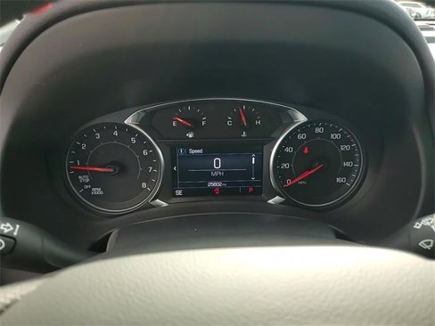 Used 2022 GMC Terrain SLE w/ Driver Convenience Package image 18