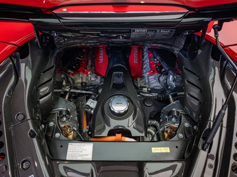 Used 2023 Ferrari SF90 Spider image 24
