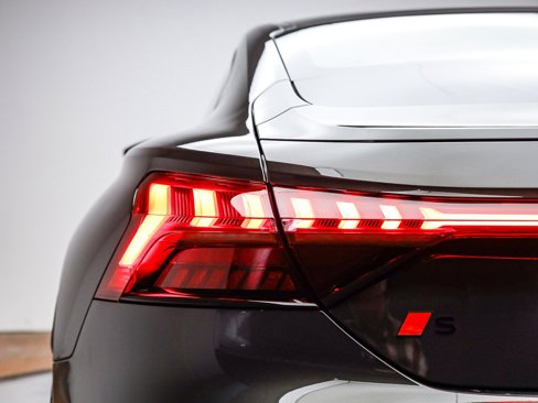 New 2025 Audi S e-tron GT Prestige image 18