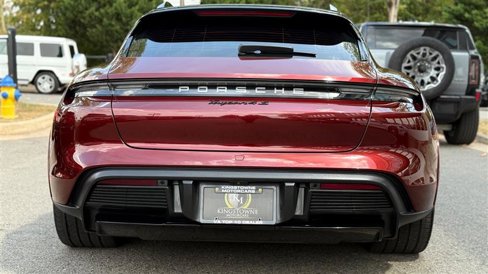 Used 2023 Porsche Taycan 4S image 4