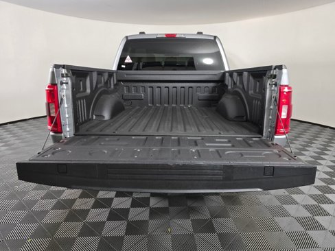 Used 2023 Ford F150 XLT image 14