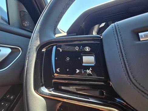 Used 2026 Land Rover Range Rover Velar S image 32