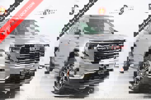 Used 2025 GMC Acadia Elevation image 1