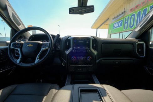Used 2021 Chevrolet Silverado 3500 LTZ w/ LTZ Plus Package image 32