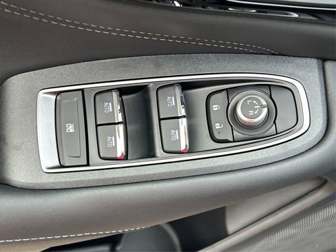 New 2025 Subaru Outback Limited XT image 36