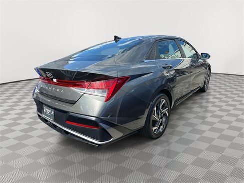 Certified 2024 Hyundai Elantra SEL w/ Convenience Package image 2