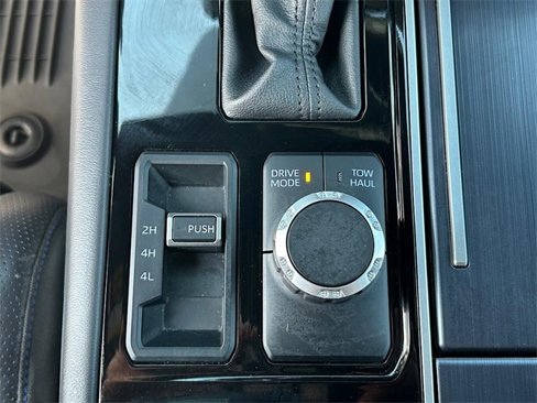 Certified 2025 Toyota Sequoia Platinum image 17