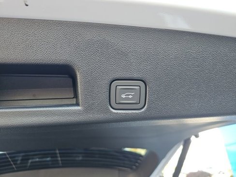 New 2026 Chevrolet Traverse LT w/ Sun and Wheel Package image 12
