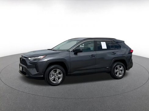 Used 2025 Toyota RAV4 LE image 8