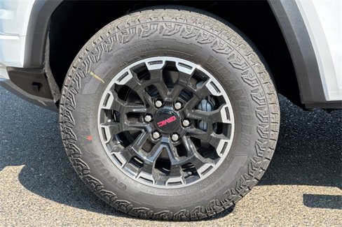 New 2026 GMC Canyon AT4 w/ Technology Plus Package image 31
