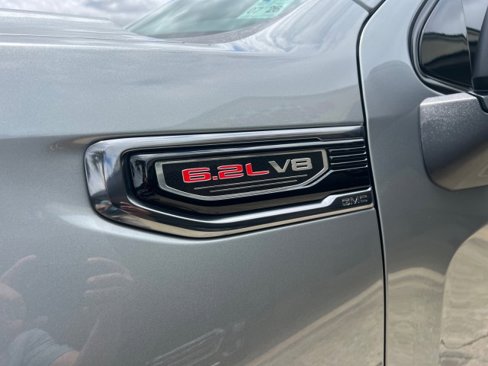 Used 2024 GMC Sierra 1500 AT4 w/ Technology Package image 18
