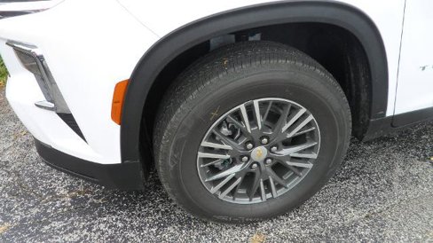 New 2026 Chevrolet Traverse LT w/ Driver Confidence Package image 3