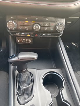 Used 2024 Dodge Durango GT image 17