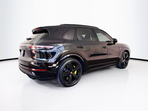 Certified 2023 Porsche Cayenne Turbo S image 9