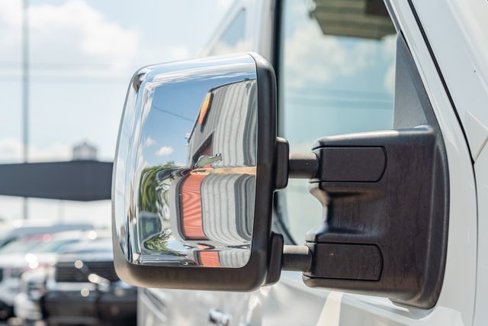 Used 2013 Nissan NV 3500 SL w/ Technology Pkg image 12
