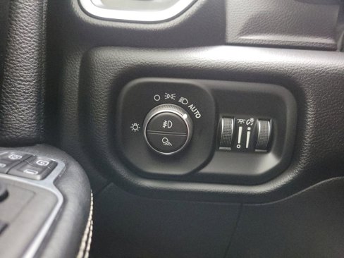 Used 2024 RAM 3500 Laramie image 12
