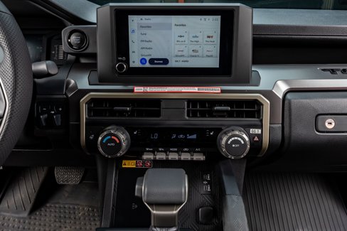 Used 2025 Toyota Tacoma SR5 image 23