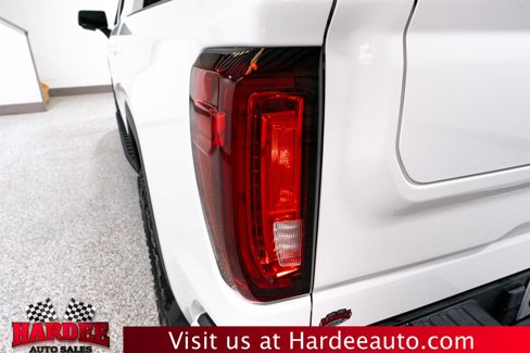 Used 2025 GMC Sierra 1500 AT4 w/ AT4 Premium Package image 9