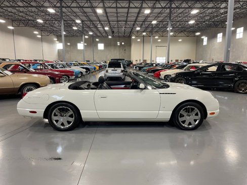 Used 2003 Ford Thunderbird image 5