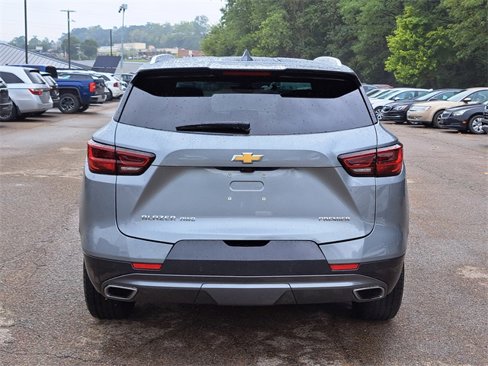 Used 2024 Chevrolet Blazer Premier w/ Driver Confidence II Package image 4