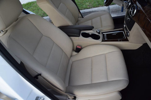 Used 2013 Mercedes-Benz GLK 250 BlueTEC 4MATIC image 50