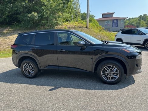 Used 2023 Nissan Rogue S image 10