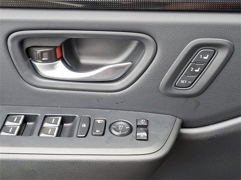 Used 2025 Honda Pilot Elite image 21
