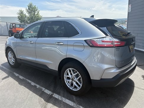 Used 2024 Ford Edge SEL image 15