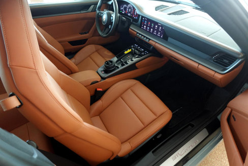 Used 2025 Porsche 911 Carrera image 8