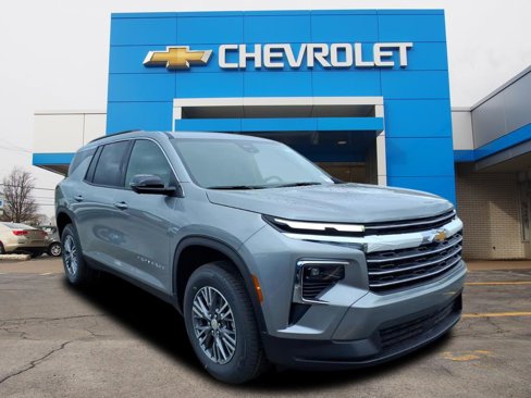 New 2026 Chevrolet Traverse LT w/ Driver Confidence Package image 1