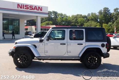 Used 2023 Jeep Wrangler Unlimited Sahara image 4