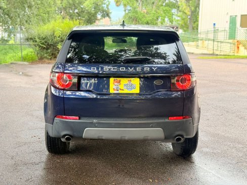 Used 2016 Land Rover Discovery Sport SE image 6