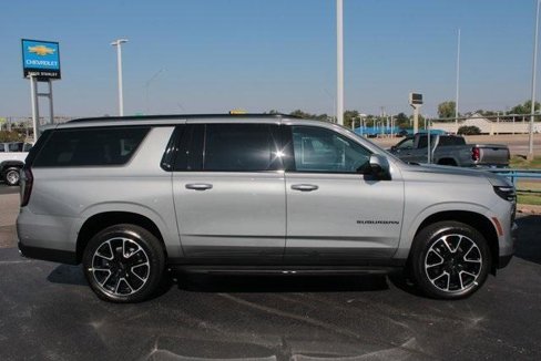 New 2026 Chevrolet Suburban RST w/ Comfort Package image 6