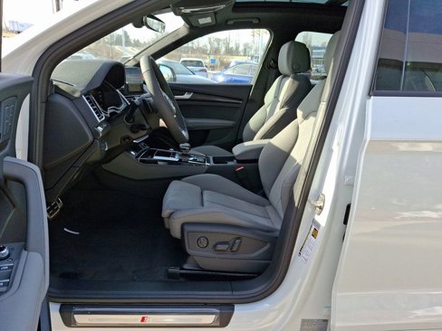 New 2025 Audi SQ5 Premium Plus image 14
