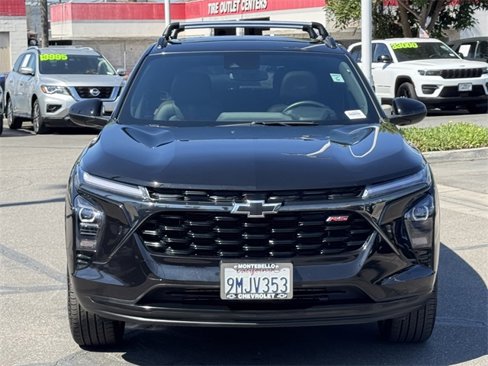 Certified 2024 Chevrolet Trax RS w/ Sunroof Package image 2