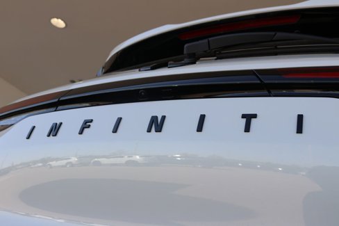 New 2025 INFINITI QX60 Luxe w/ Black Edition image 27