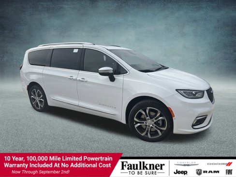 New 2026 Chrysler Pacifica Pinnacle image 1