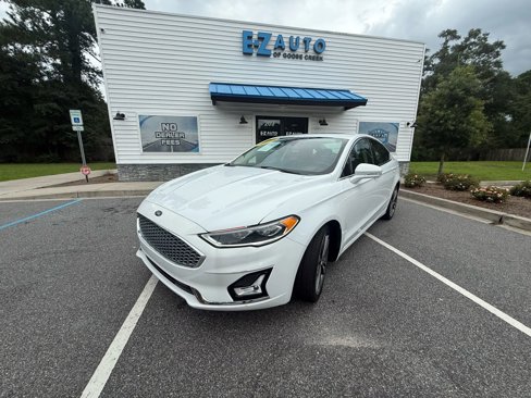 Used 2020 Ford Fusion Titanium image 2