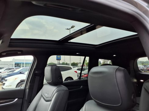 Used 2023 Cadillac XT6 Sport w/ LPO, Floor Liner Package image 17