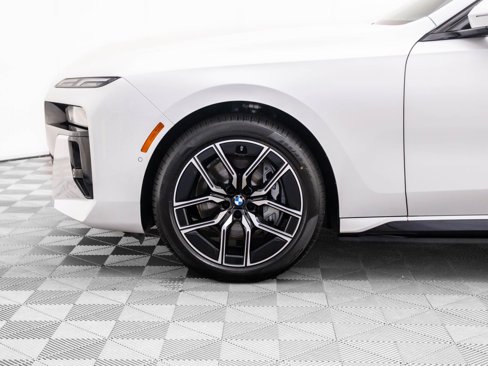 New 2025 BMW i7 eDrive50 w/ M Sport Package image 35