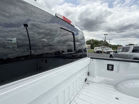 New 2025 Ford F250 XL w/ FX4 Off-Road Package image 8