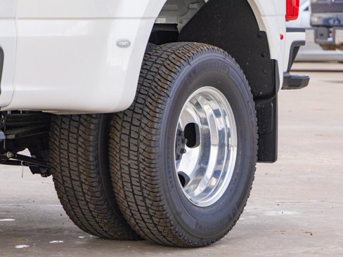 New 2026 Ford F350 Platinum image 4